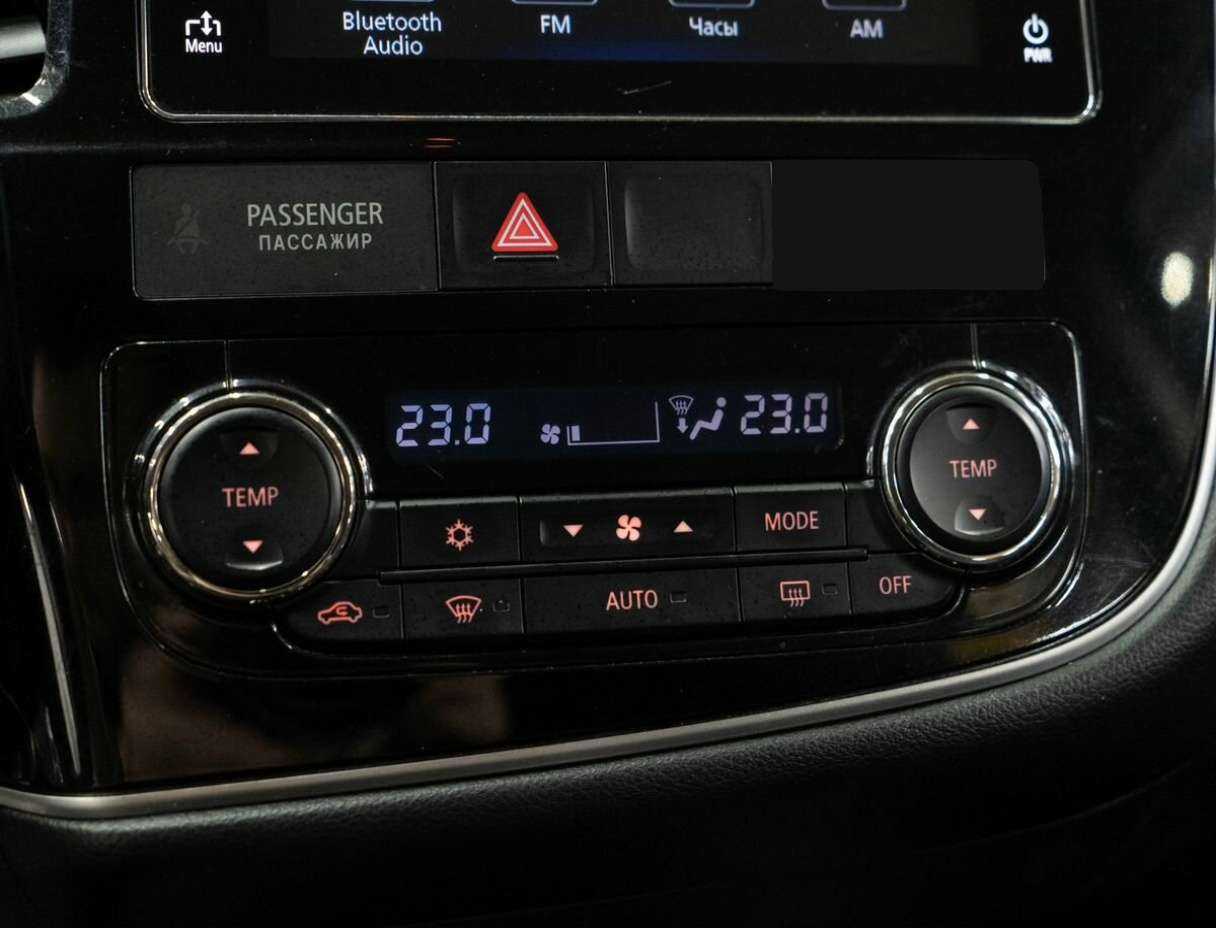 Mitsubishi Outlander, 2017 Фото №11