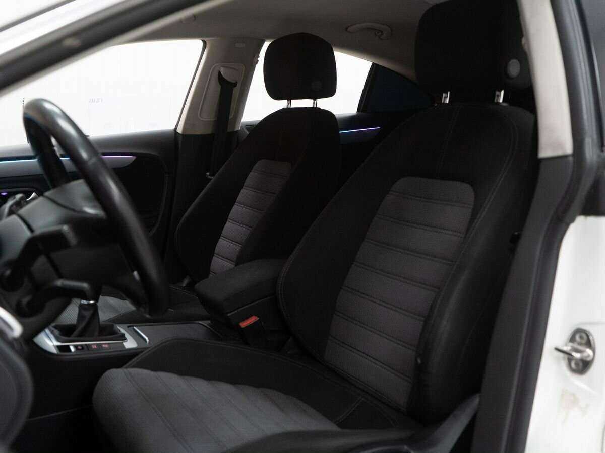 Volkswagen Passat CC, 2012 Фото №6