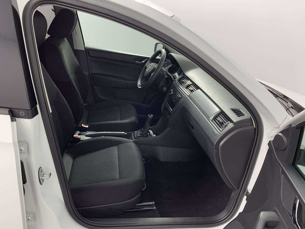 Skoda Rapid, 2017 Фото №20