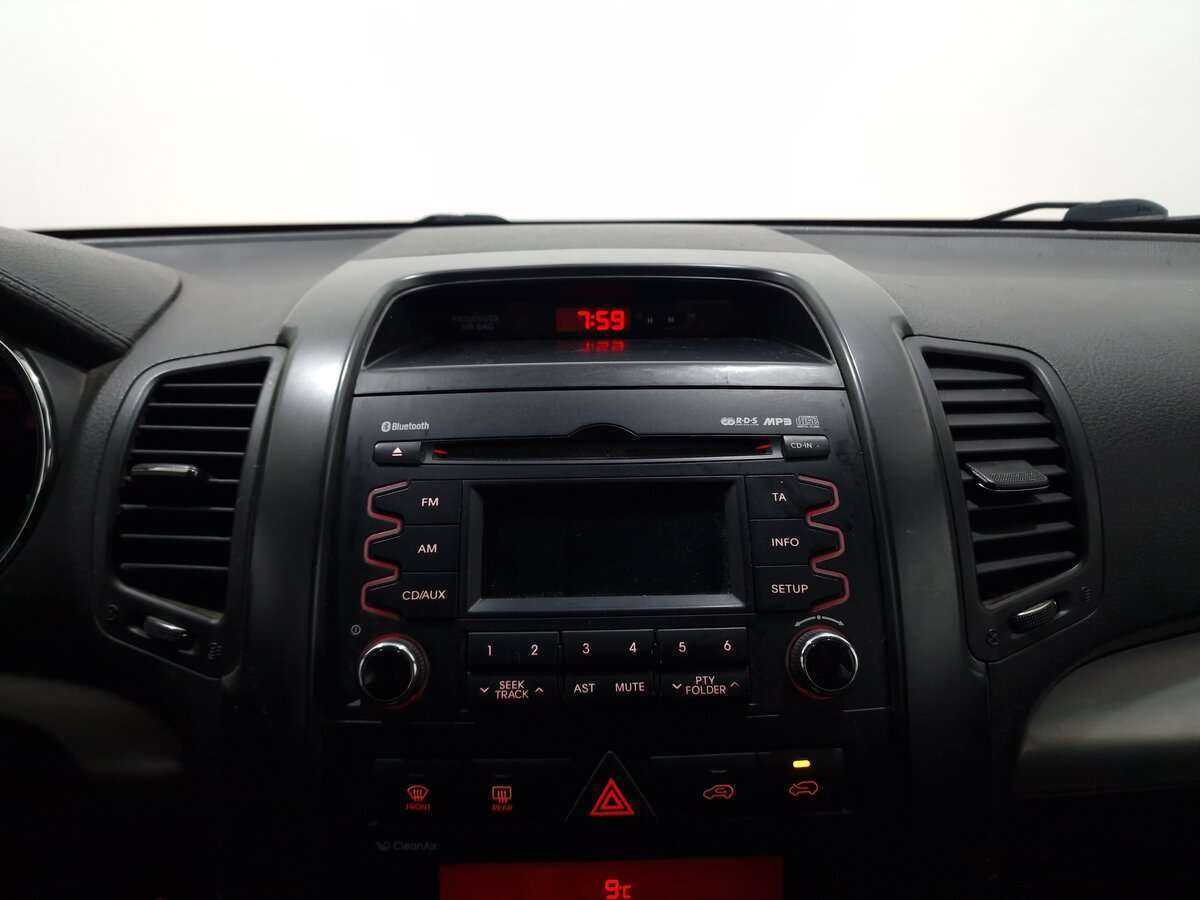 Kia Sorento, 2012 Фото №10