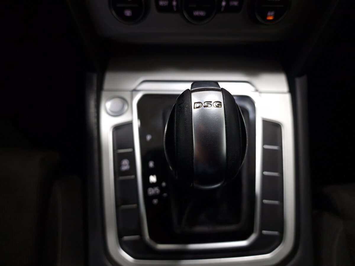 Volkswagen Passat, 2015 Фото №9