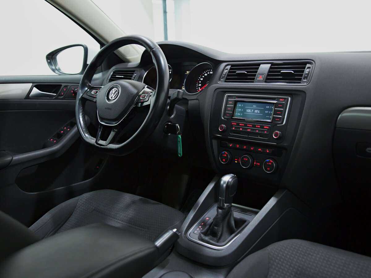 Volkswagen Jetta, 2015 Фото №6