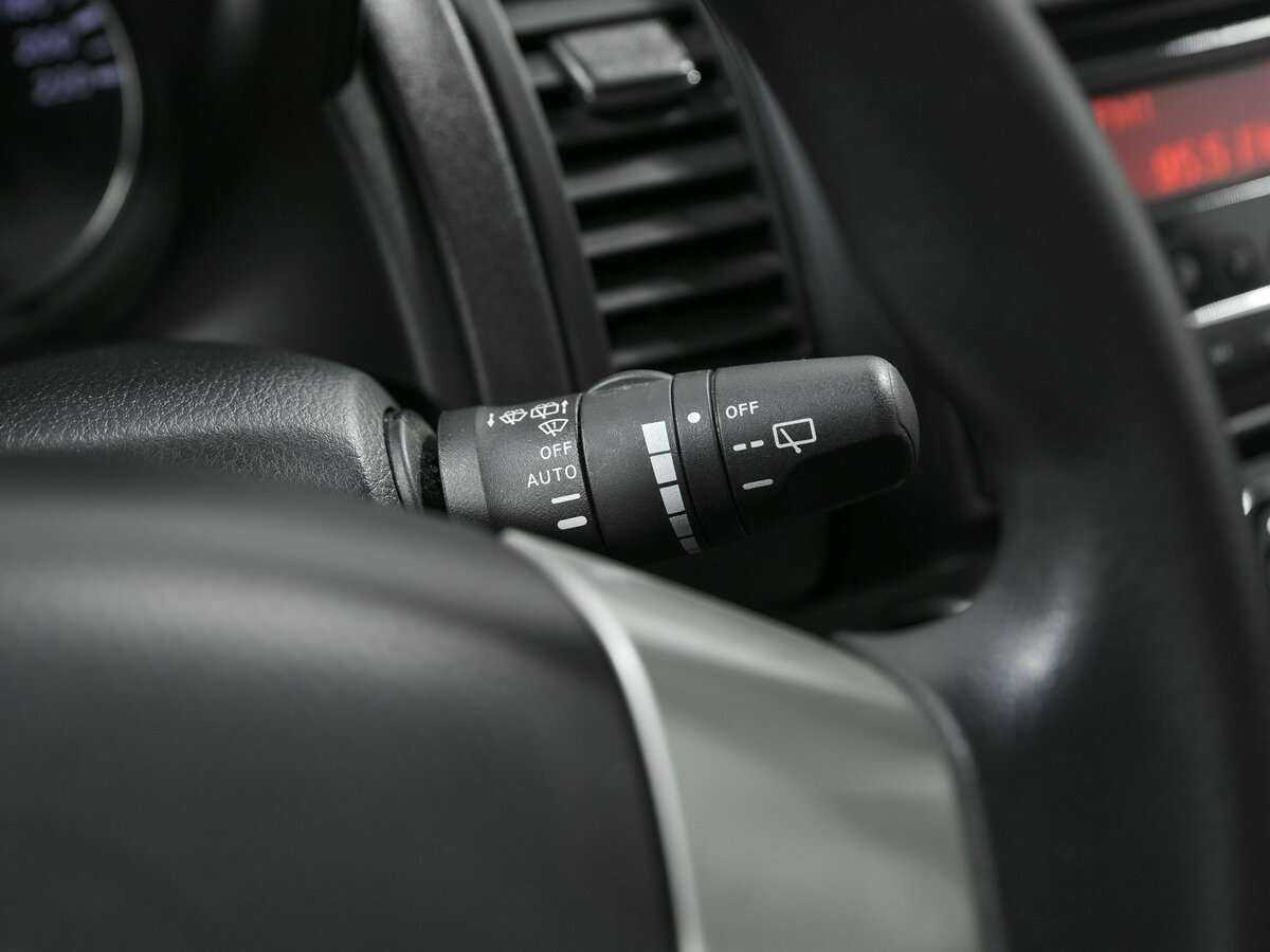 Nissan Note, 2013 Фото №10