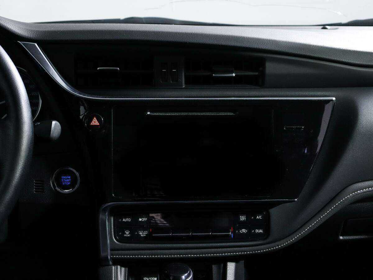 Toyota Corolla, 2018 Фото №10