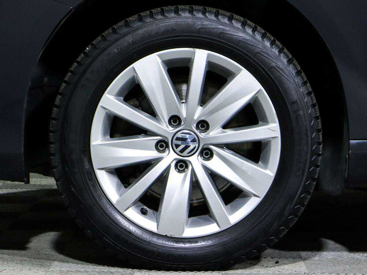 Volkswagen Passat, 2014 Фото №14