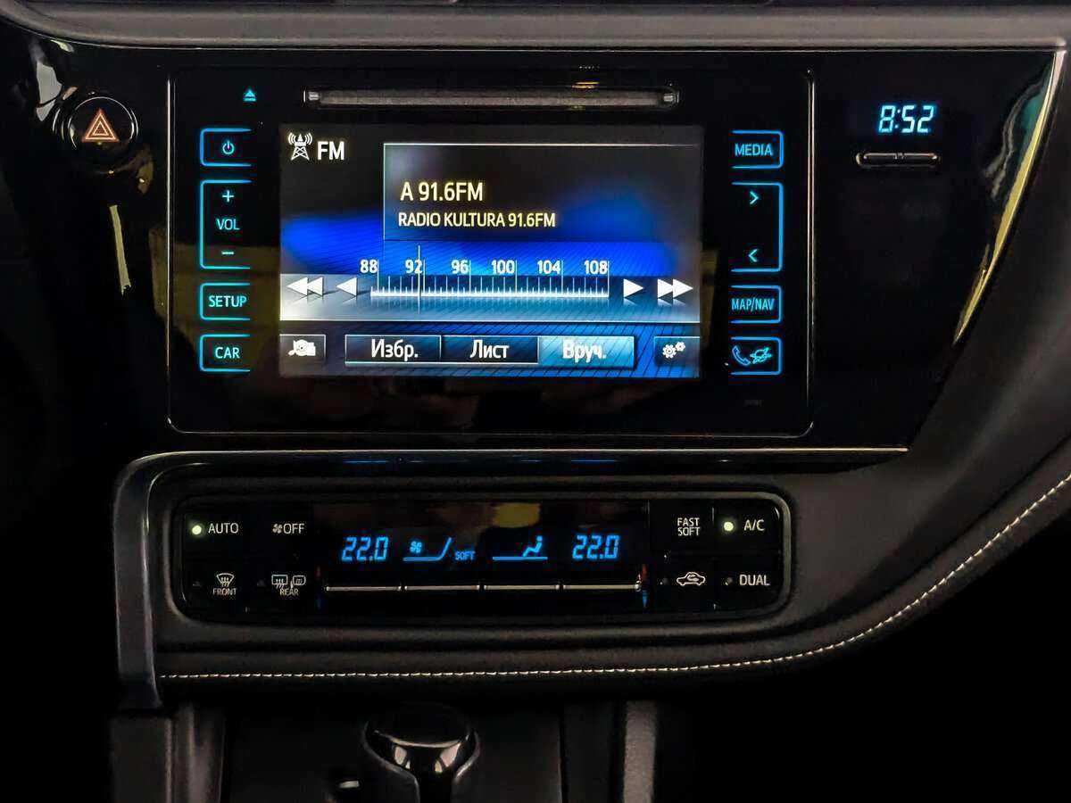 Toyota Corolla, 2018 Фото №14