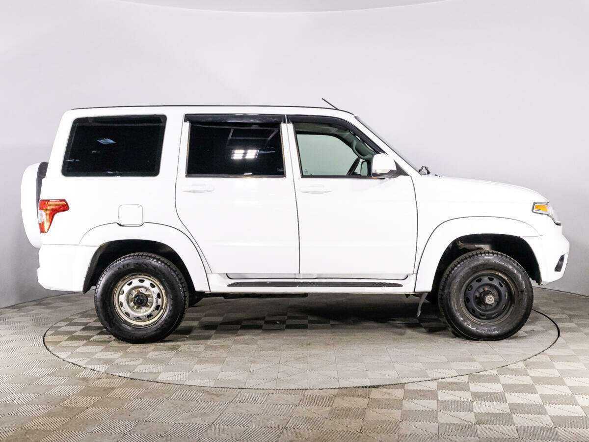 УАЗ Patriot, 2019 Фото №4