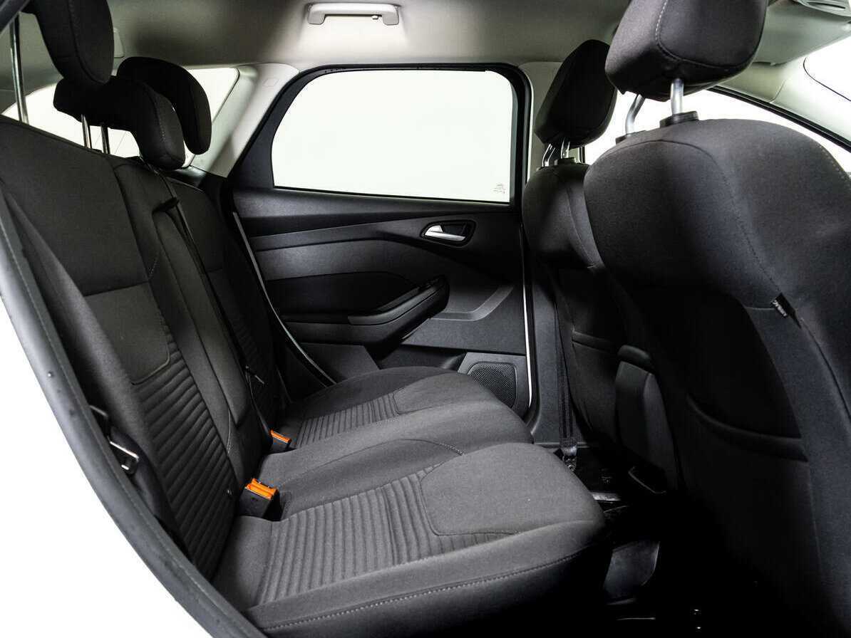 Ford Focus, 2019 Фото №16