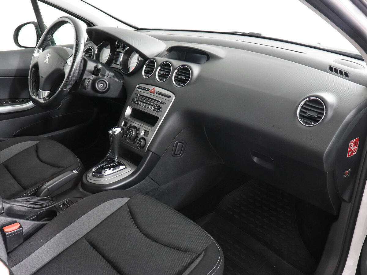 Peugeot 408, 2016 Фото №10