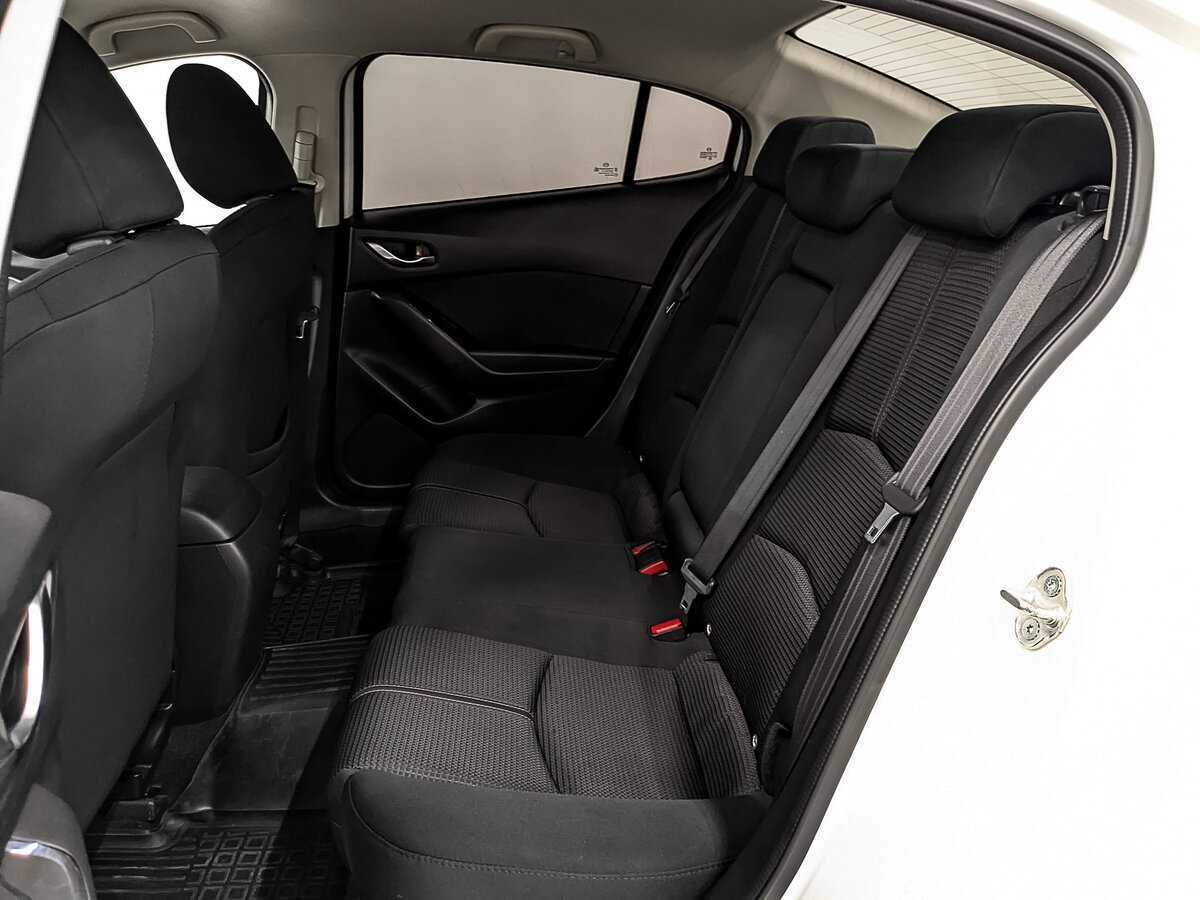 Mazda 3, 2018 Фото №16