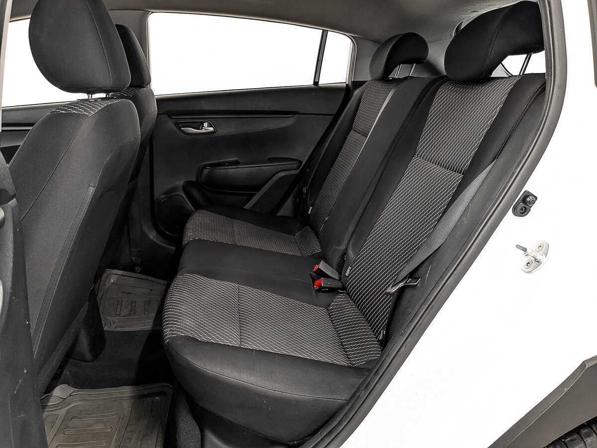 Kia Rio X-Line, 2020 Фото №17