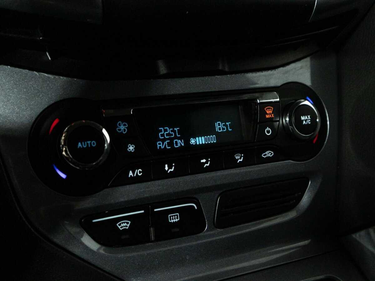 Ford Focus, 2012 Фото №16