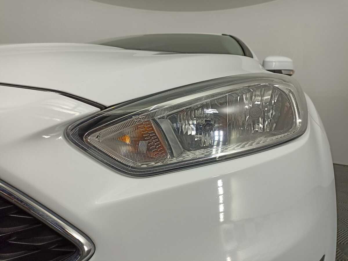 Ford Focus, 2018 Фото №16