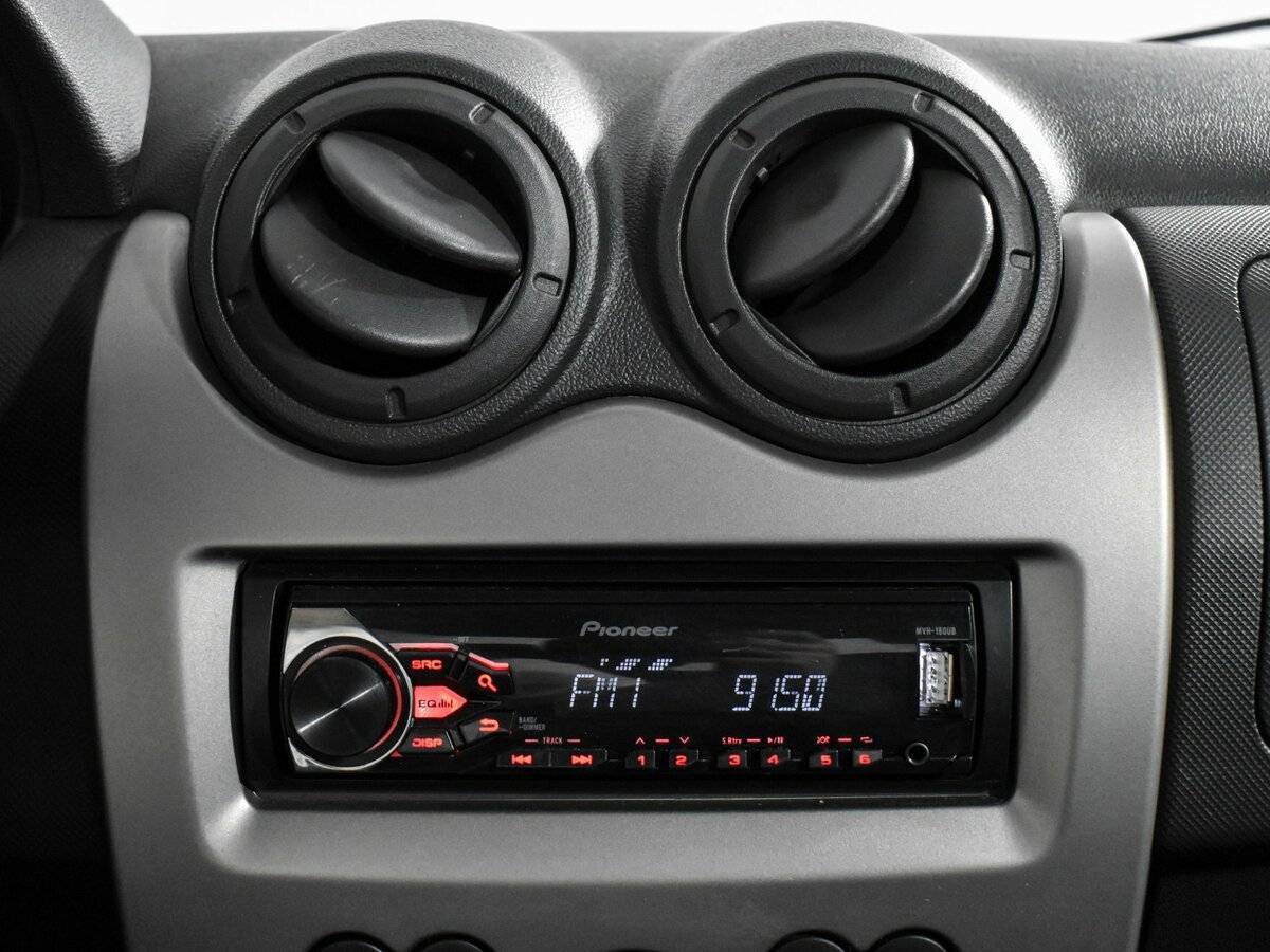 Renault Logan, 2015 Фото №16