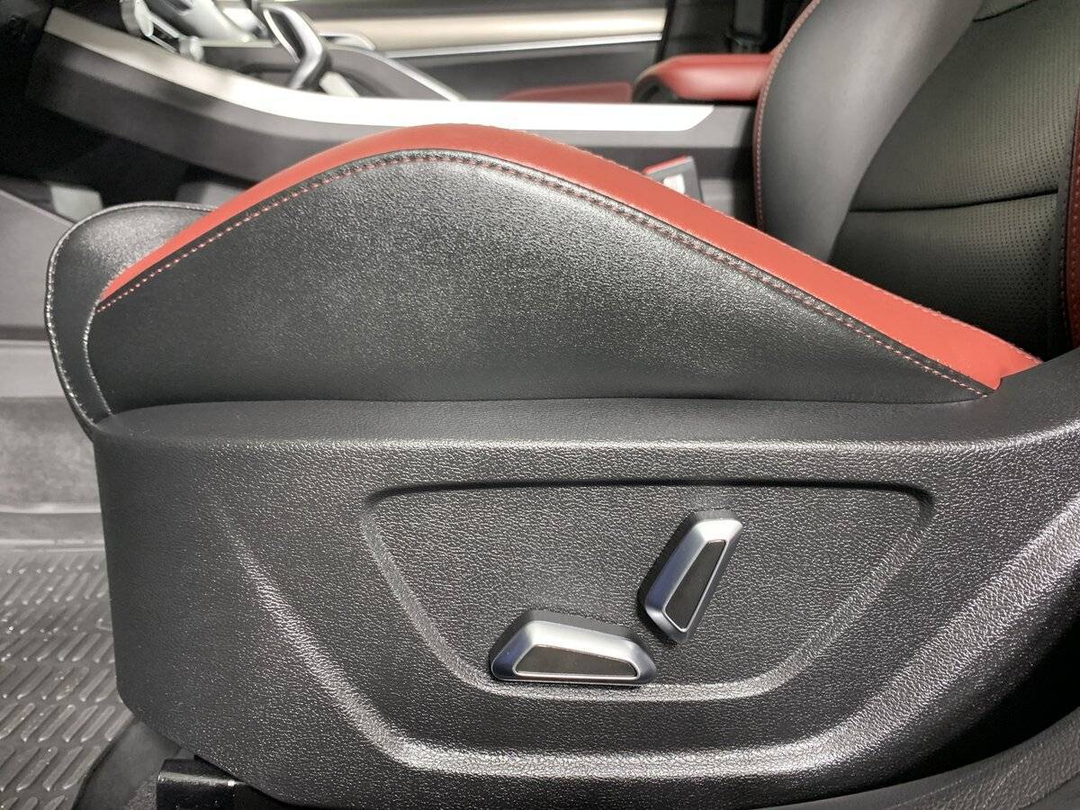 Geely Coolray, 2022 Фото №16