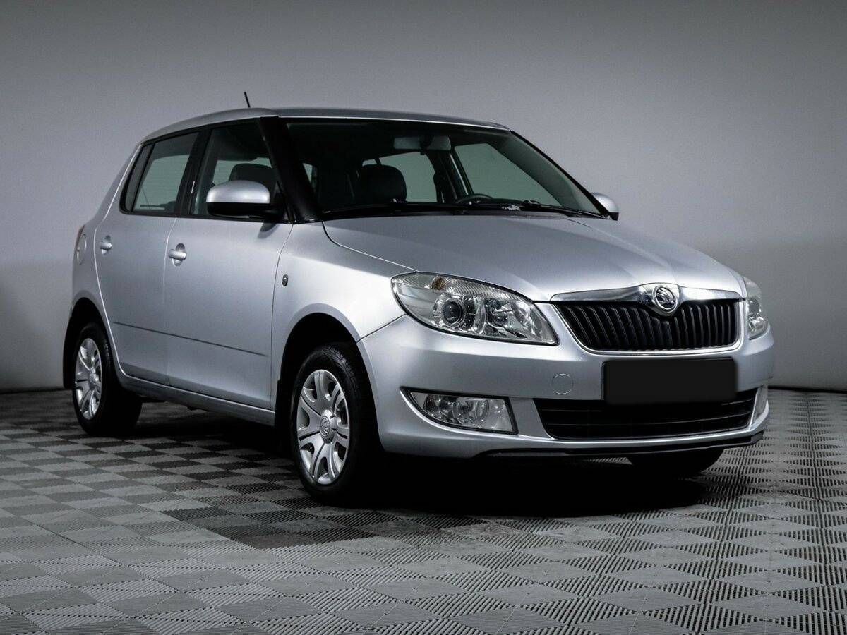 Skoda Fabia II Рестайлинг, 2014 Фото №3