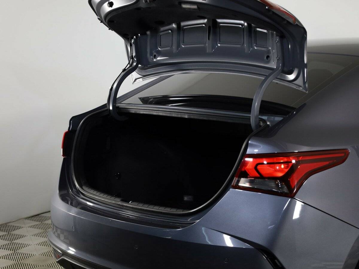 Hyundai Solaris II Рестайлинг, 2021 Фото №20