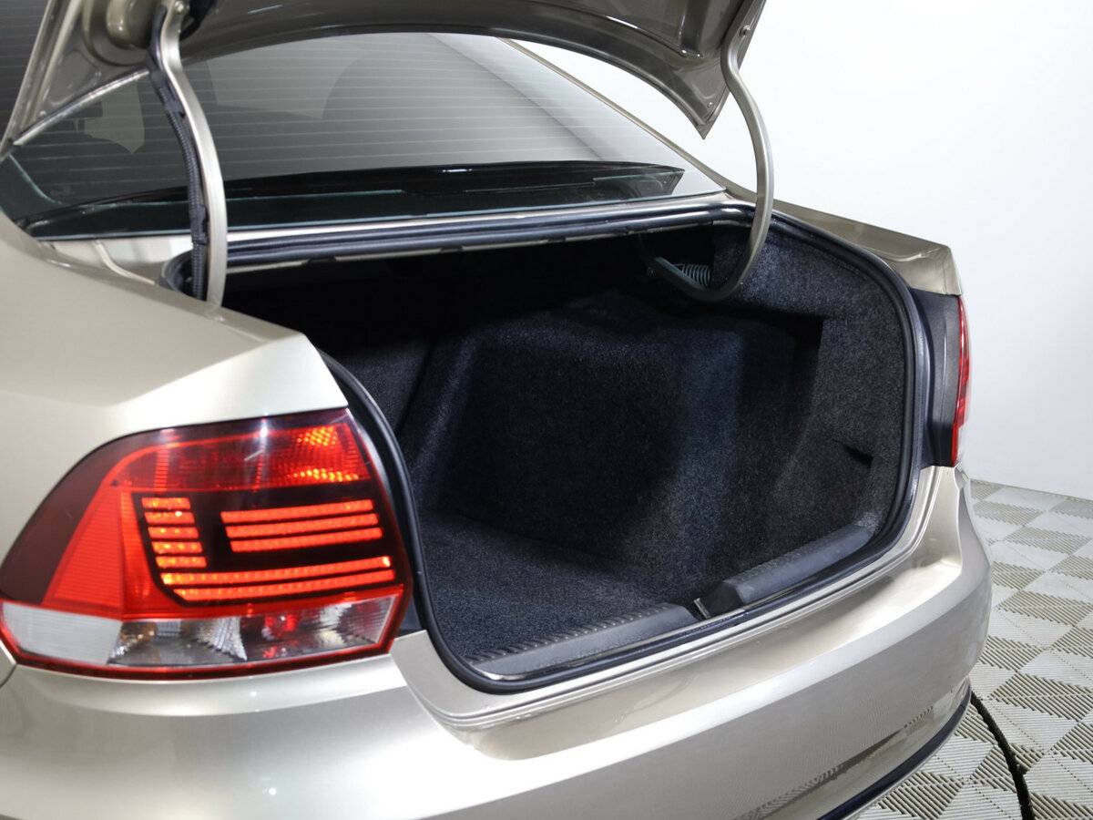 Volkswagen Polo V Рестайлинг, 2017 Фото №19