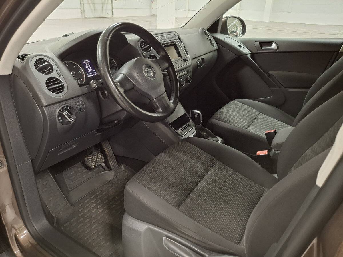 Volkswagen Tiguan I Рестайлинг, 2015 Фото №16