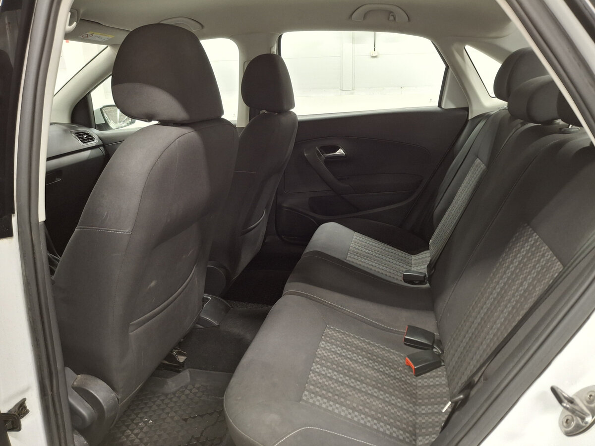 Volkswagen Polo V Рестайлинг, 2019 Фото №11