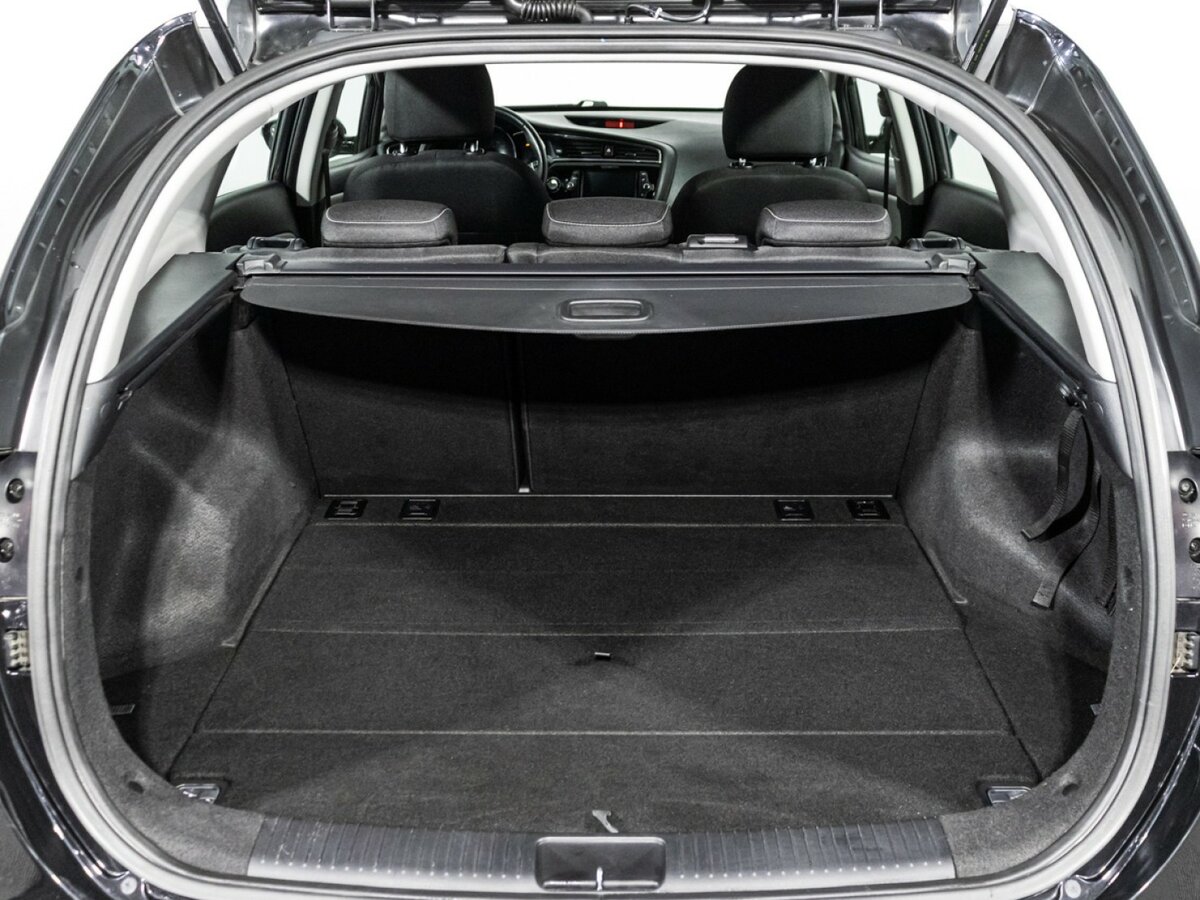 Kia Ceed II Рестайлинг, 2018 Фото №19