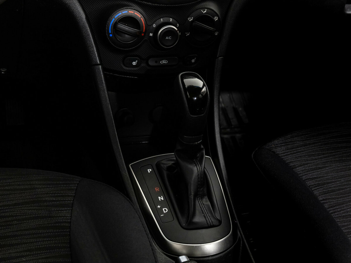 Hyundai Solaris I Рестайлинг, 2015 Фото №10