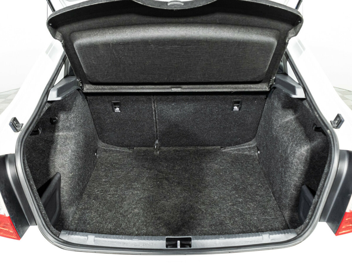 Skoda Rapid I, 2016 Фото №16