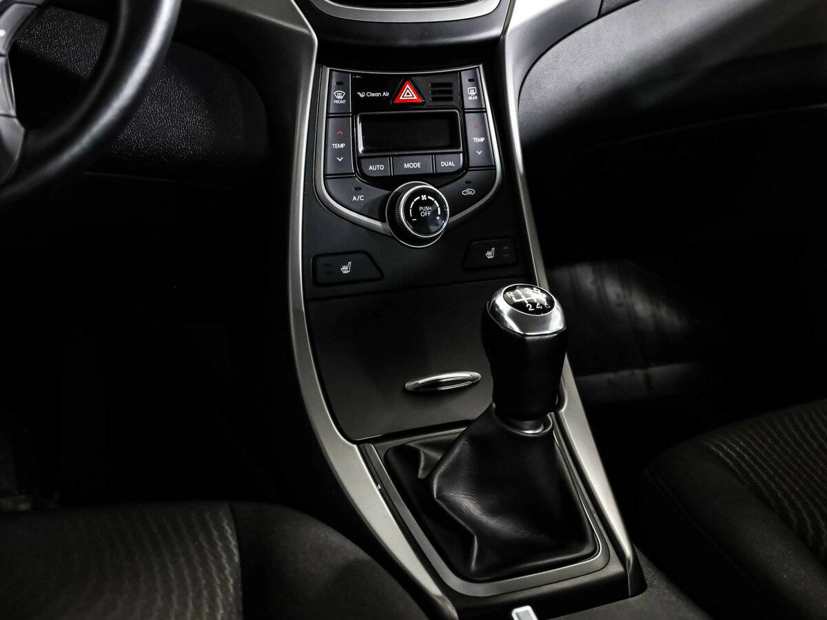 Hyundai Elantra V (MD) Рестайлинг, 2015 Фото №11